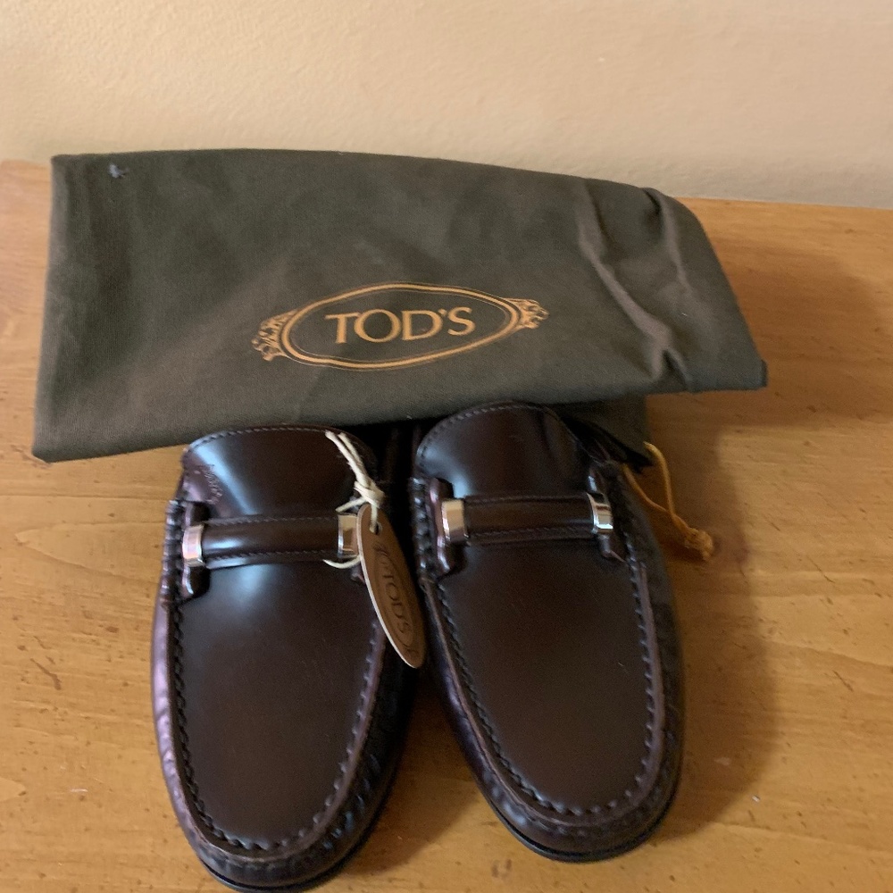 TOD'S Women's Dark Brown Leather Loafers